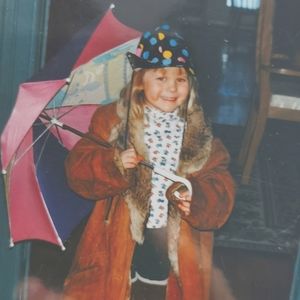 Meet your Posher, Ally